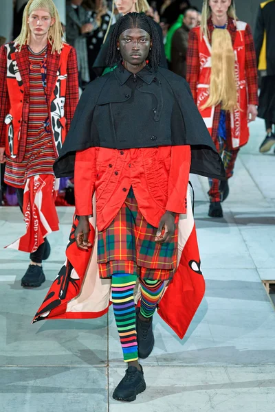 Look 29